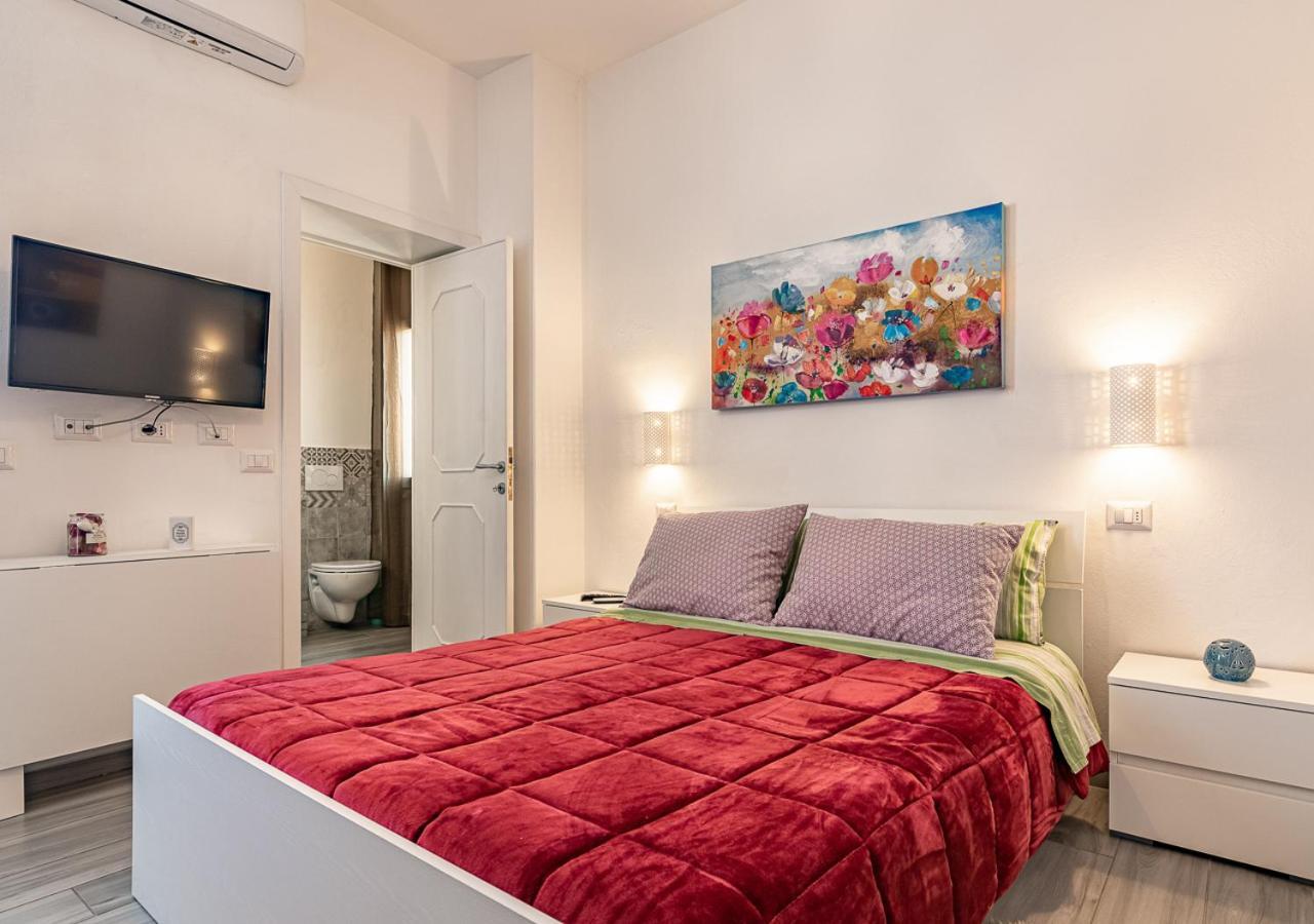 Terrace Rooms Olbia Center Esterno foto